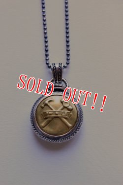 画像2: 「限定生産」「Button Works」×「Larry Smith」 WORK BUTTON NECKLACE　ボタンワークス×ラリースミス　真鍮 ワークボタン 懐中時計 ネックレス