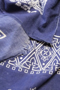 画像4: 「ILL180°」×「KOTSUBO」VINTAGE BANDANA STOLE イルワンエイティ ヴィンテージ バンダナストール ILL251-55 [ネイビー]