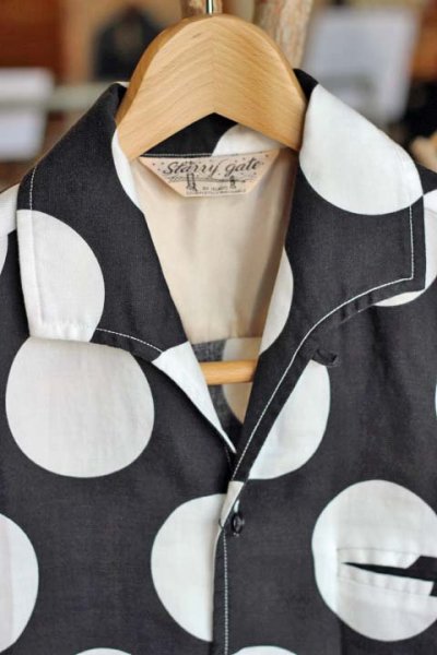 画像3: 「JELADO」  50s STYLE　DOT S/S BOX SHIRTS　ドット柄 ショートスリーブ レーヨンボックスシャツ 半袖シャツ [ブラック×ホワイト]