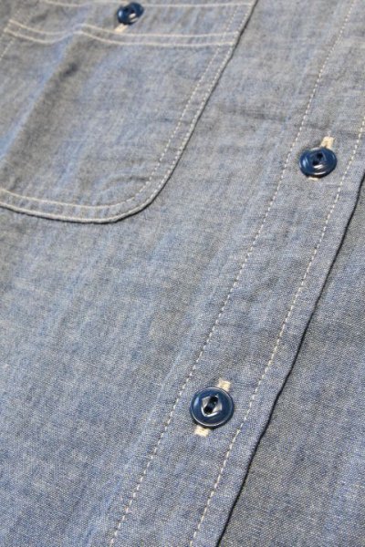 画像3: 「ILL180°」CHAMBRAY WORK SHIRT イルワンエイティ シャンブレー ワークシャツ ILL241-06 [インディゴブルー]