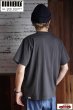 画像7: 「ILL180°」"CHARLES PETERSON" Tee（HUB2 KURT） イルワンエイティ ニルバーナ ライブプリント 半袖 Tシャツ ILL251-41B [ブラック] (7)