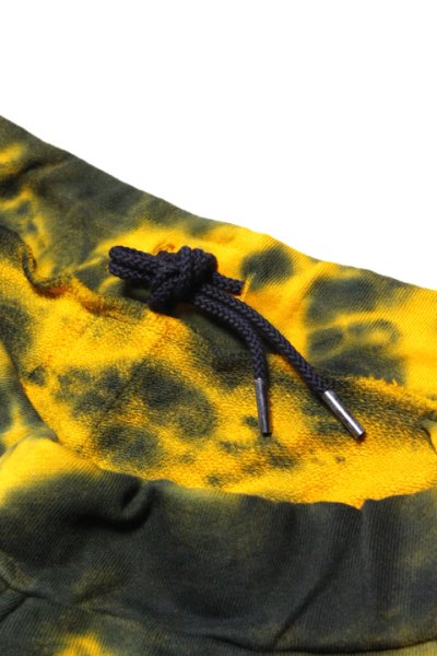 画像3: 「ILL180°」×「D.Y.E.」TIE DYE SWEAT SHORTS イルワンエイティ コラボ タイダイ スウェット ショーツ ILL251-46D [イエロー/ブラック]