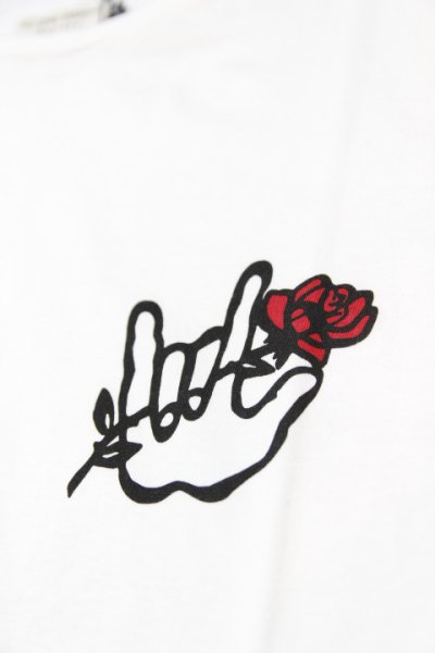 画像1: 「ILL180°」"I LOVE YOU" Tee イルワンエイティ アイラブユー ハンドサイン プリント 半袖 Tシャツ ILL251-32 [ホワイト]