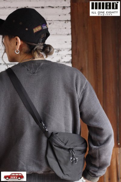 画像15: 「ILL180°」×「MT.RAINIER DESIGN」ONE PANEL BAG イルワンエイティ マウントレーニア コラボ ワンパネル スモールバッグ ILL242-38MD [ブラック・ラスト] (15)
