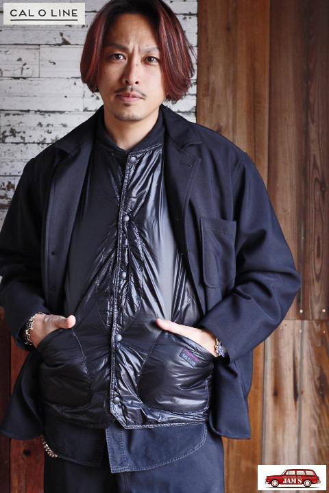 CAL O LINE」✕「NANGA」BLACK HOLE DOWN VEST キャルオーライン