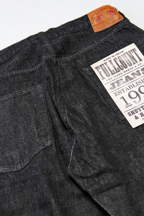 always 黒デニム DSQUARED2（ディースクエアード）の「PANTS 5 POCKETS /SEXY